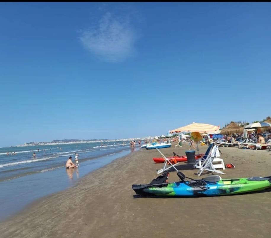 Hotel Fama Škalngur Εξωτερικό φωτογραφία