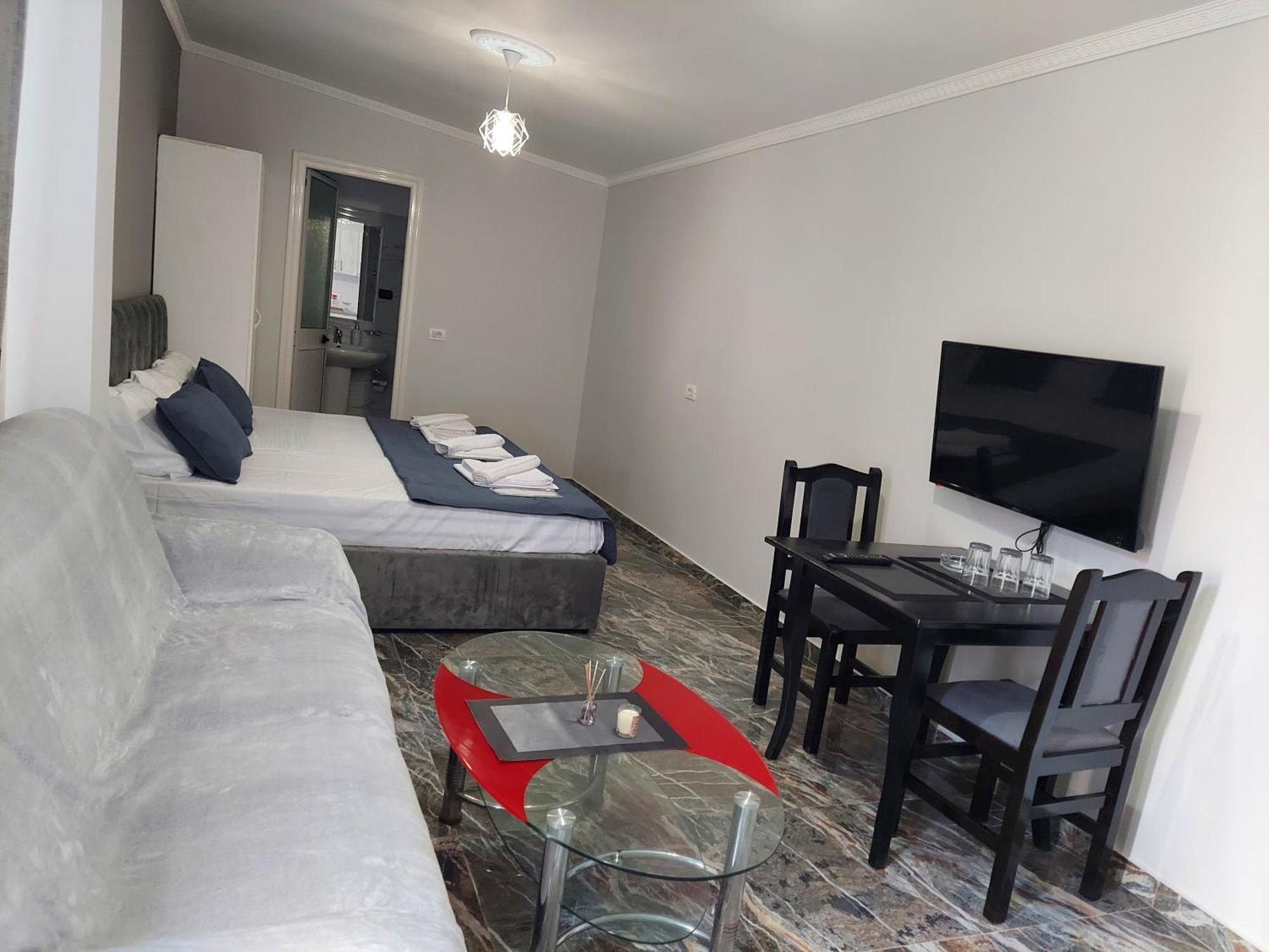 Hotel Fama Škalngur Εξωτερικό φωτογραφία