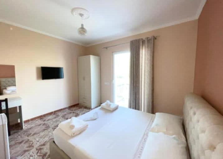 Hotel Fama Škalngur Εξωτερικό φωτογραφία