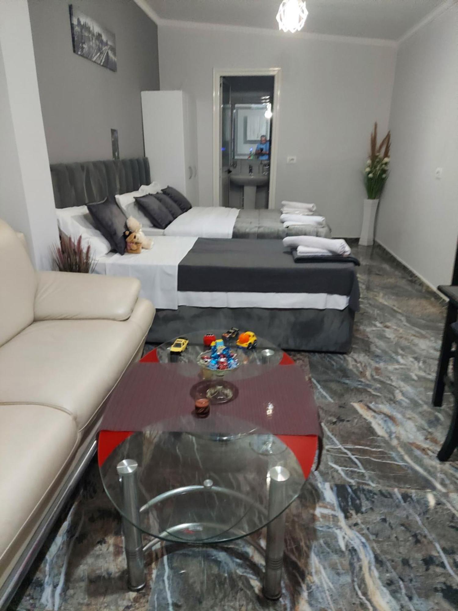 Hotel Fama Škalngur Εξωτερικό φωτογραφία